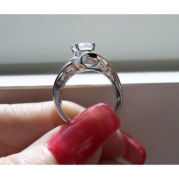 925 STERLING SILVER Cubic Zirconia Twist Ring With Baguettes - Picture 7 of 16